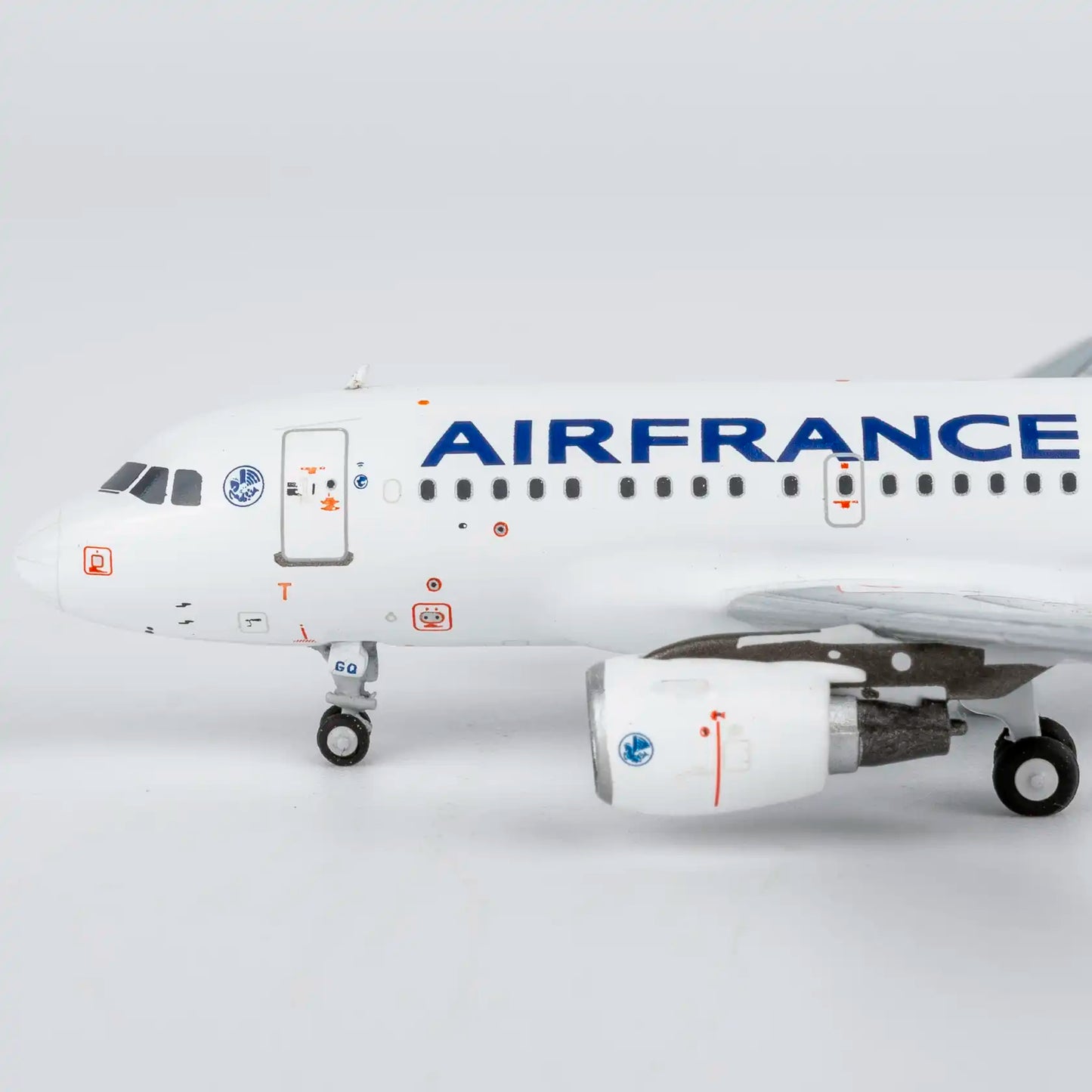 NG Models 1:400 Air France Airbus A318 F-GUGQ 48024