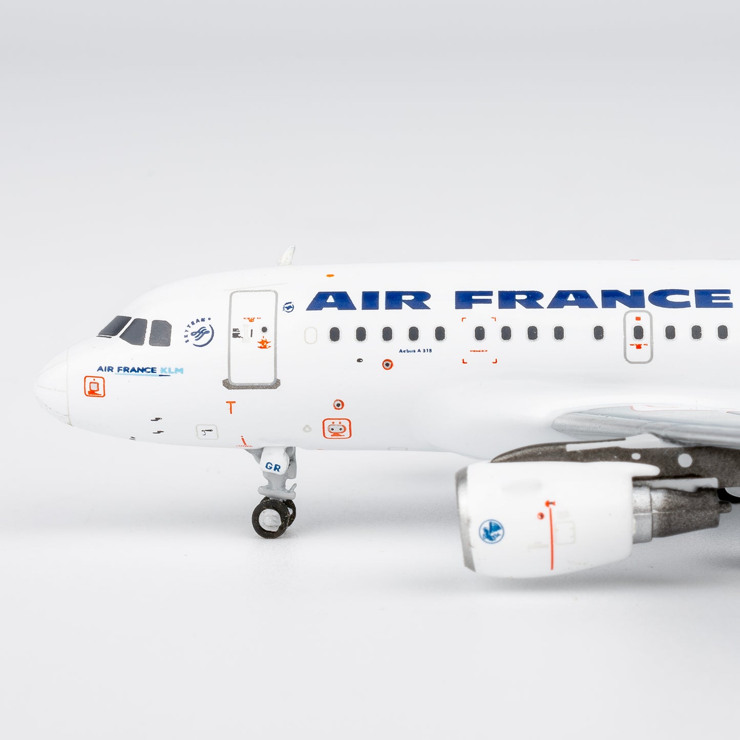 NG Models 1:400 Air France Airbus A318 F-GUGR 48025