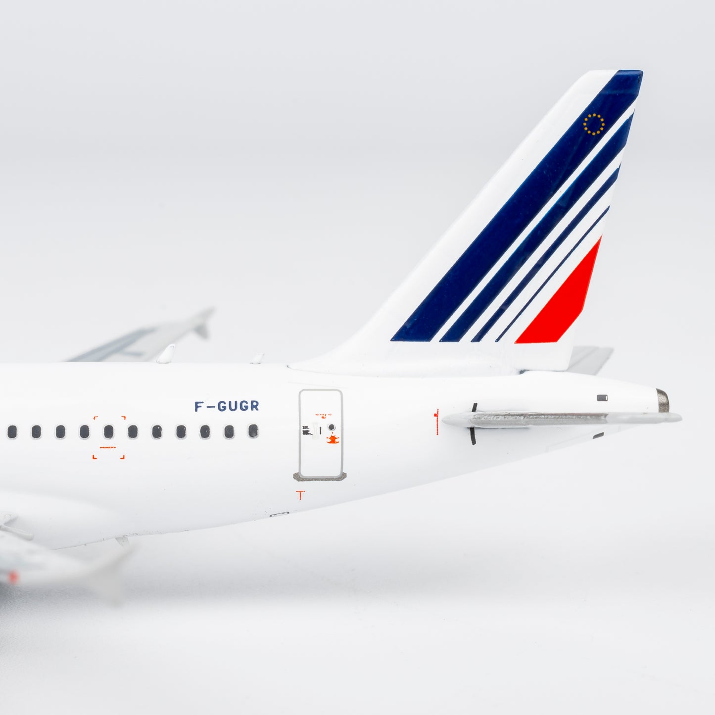 NG Models 1:400 Air France Airbus A318 F-GUGR 48025