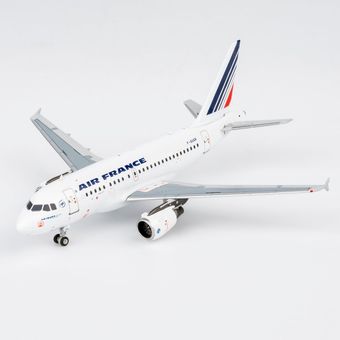 NG Models 1:400 Air France Airbus A318 F-GUGR 48025