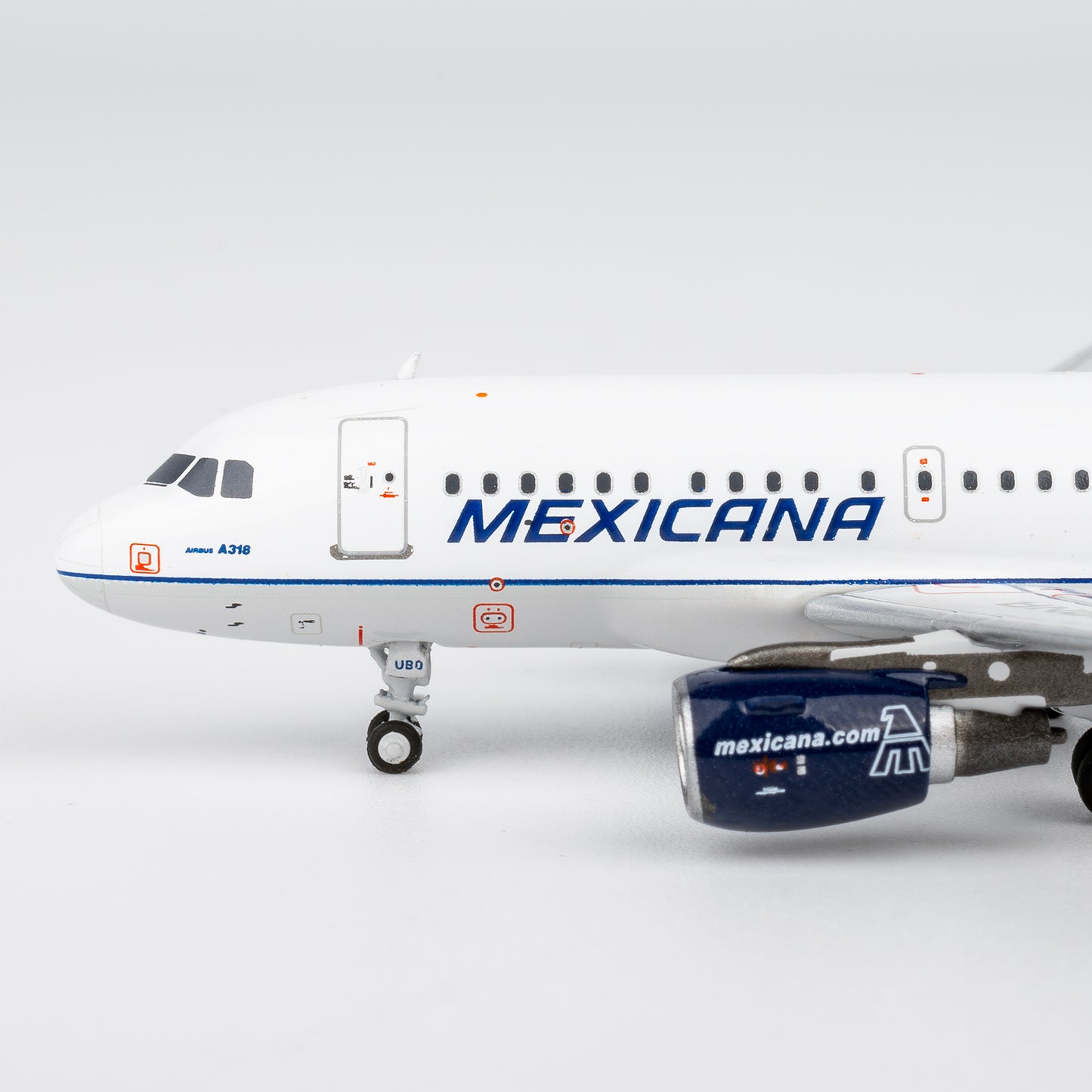 NG Models 1:400 Mexicana Airbus A318 XA-UBQ "Old Colors" 48029