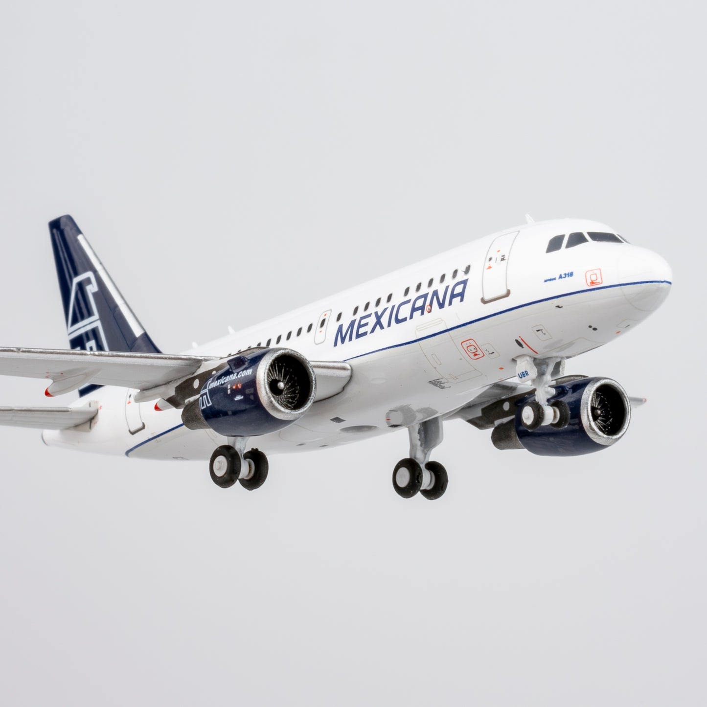 NG Models 1:400 Mexicana Airbus A318 XA-UBR "Old Colors" 48030