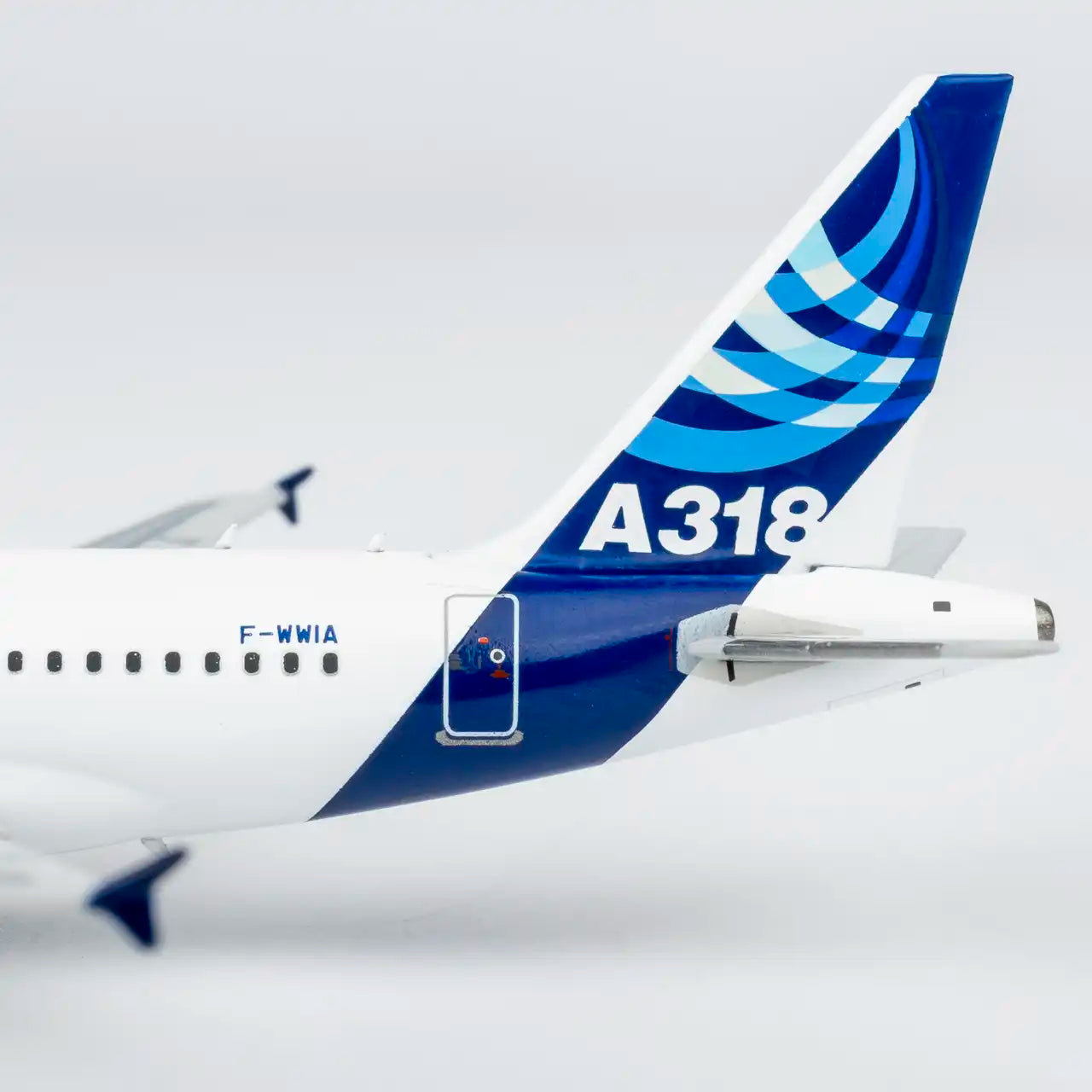 NG Models 1:400 Airbus Industrie A318 F-WWIA "No. 49 for PAS 2005" 48033