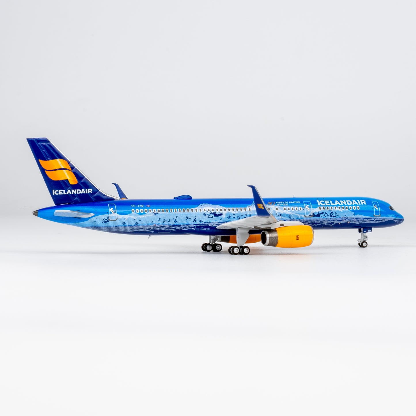 NG Models 1:400 Icelandair Boeing 757-200 TF-FIR "Vatnajökull" 53214
