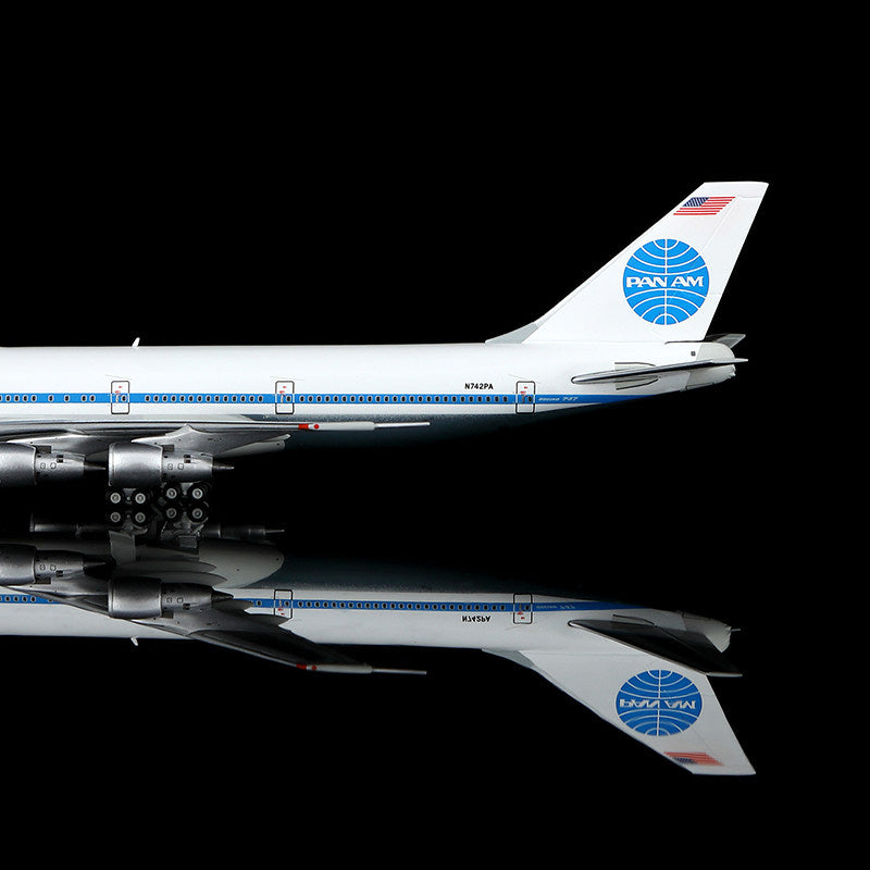 HX Models 1:400 Pan Am Boeing 747-200 N742PA "Clipper Neptune's Car"