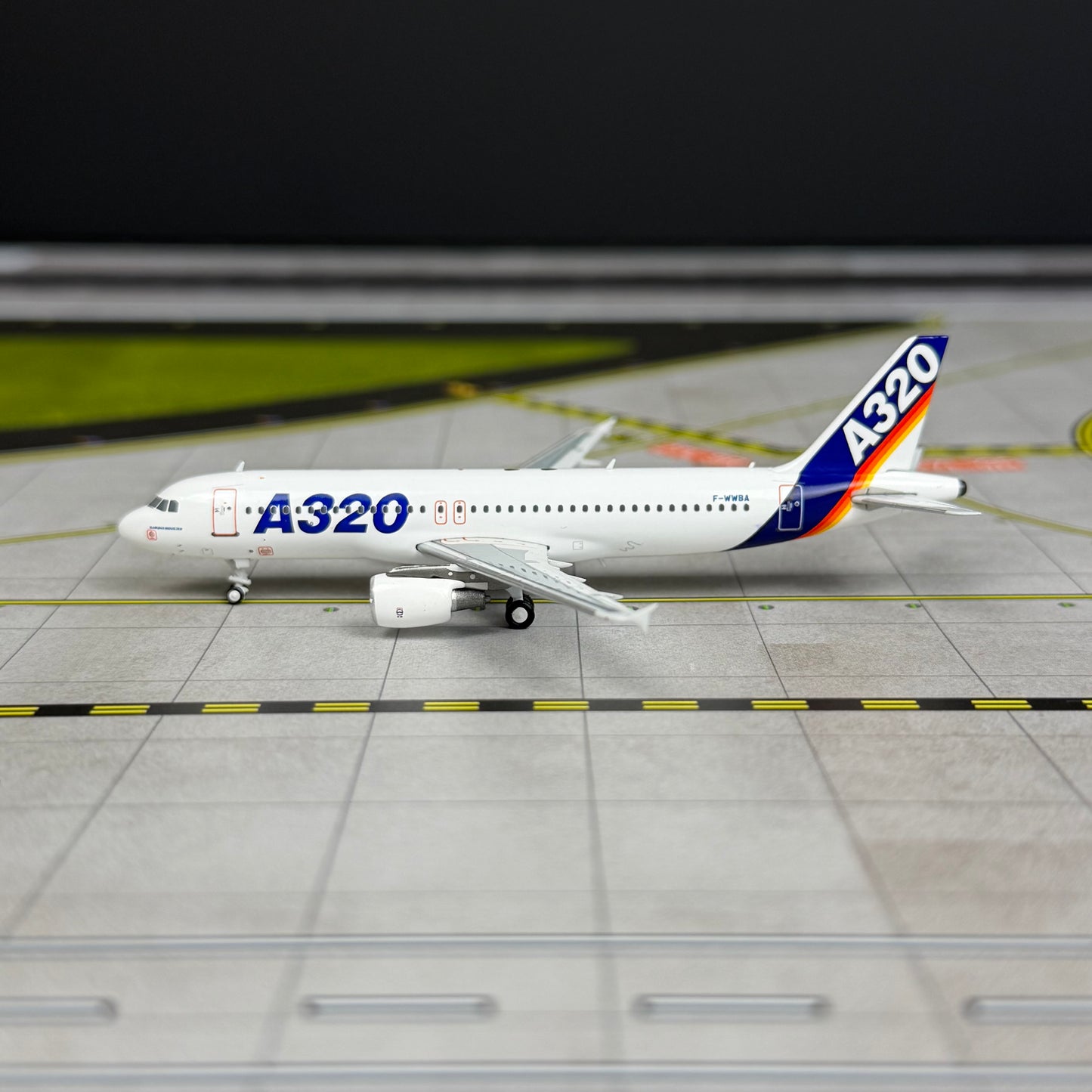 Kylin Models 1:400 Airbus A320 F-WWBA K320AIB01