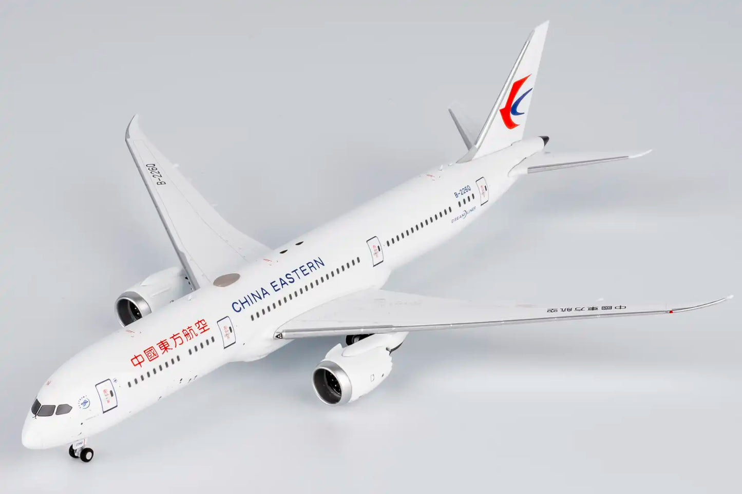 NG Models 1:400 China Eastern Airlines Boeing 787-9 B-226Q 55137