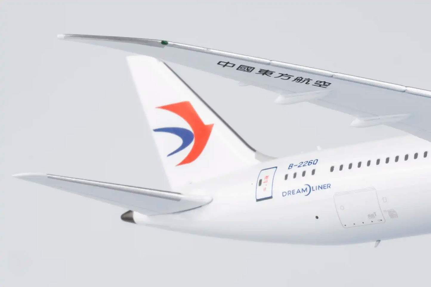 NG Models 1:400 China Eastern Airlines Boeing 787-9 B-226Q 55137