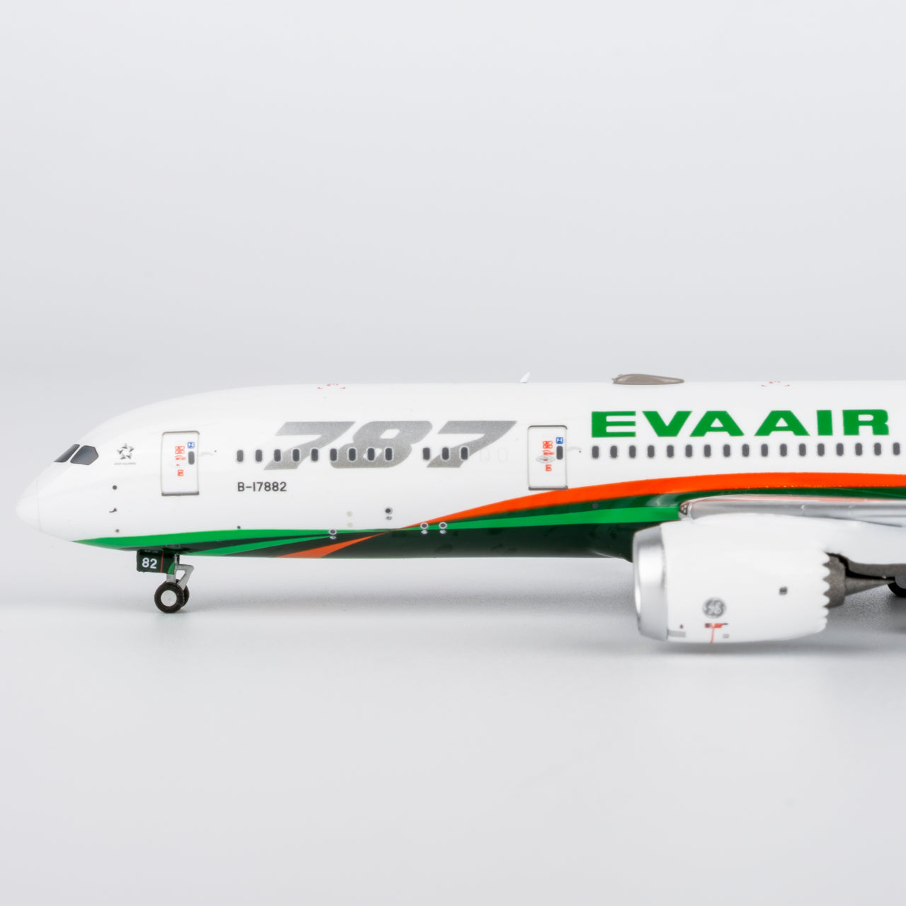 NG Models 1:400 Eva Airways Boeing 787-9 B-17882 55143