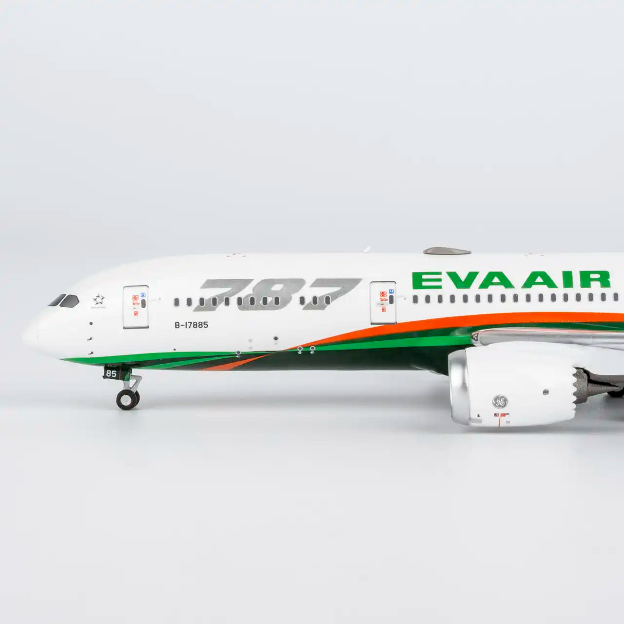 NG Models 1:400 EVA Airways Boeing 787-9 B-17885 55145