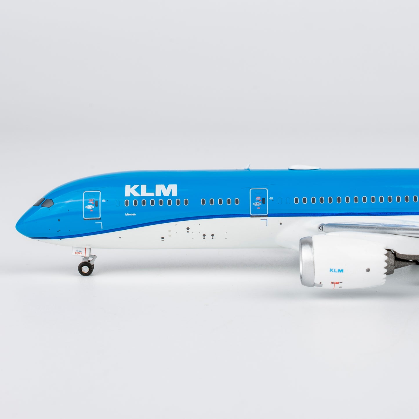 NG Models 1:400 KLM Boeing 787-9 PH-BHG "without crown" 55151