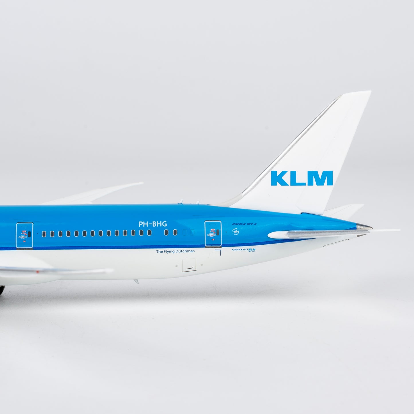 NG Models 1:400 KLM Boeing 787-9 PH-BHG "without crown" 55151
