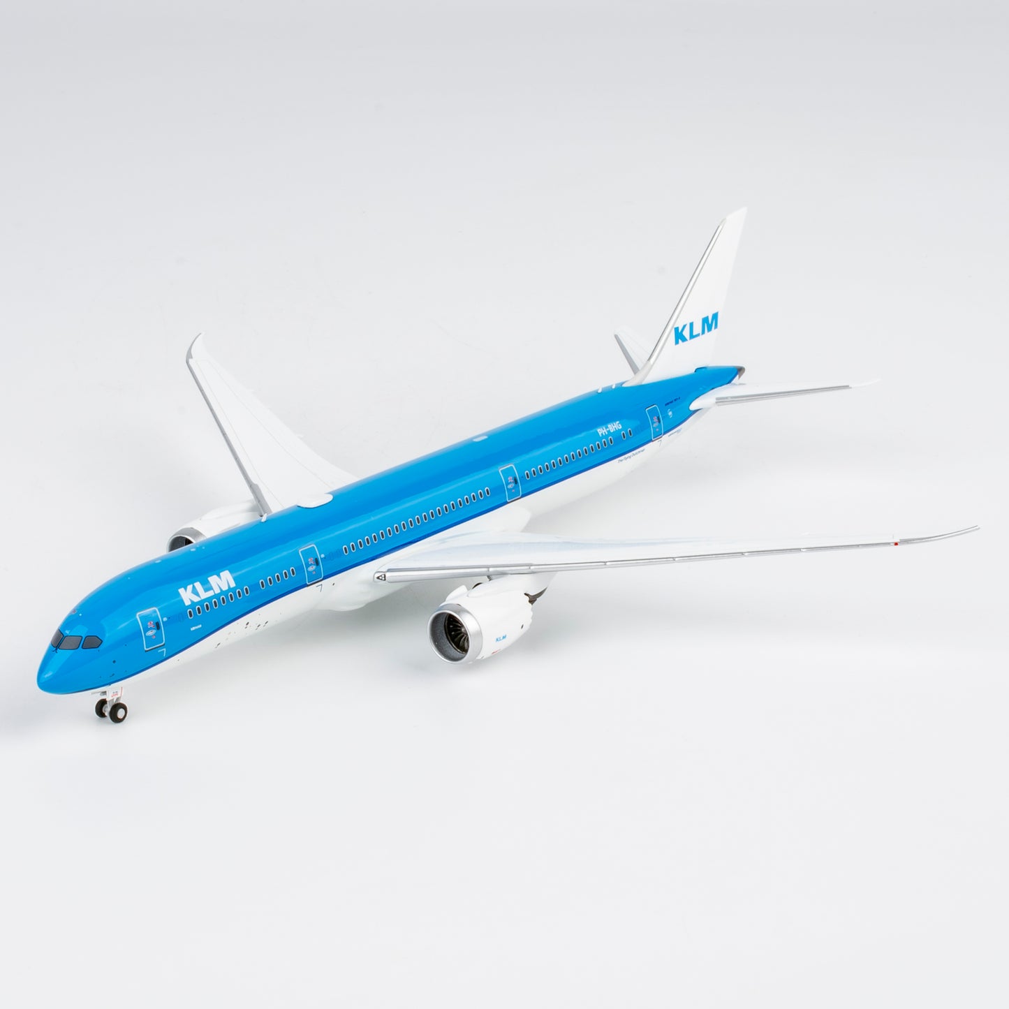 NG Models 1:400 KLM Boeing 787-9 PH-BHG "without crown" 55151