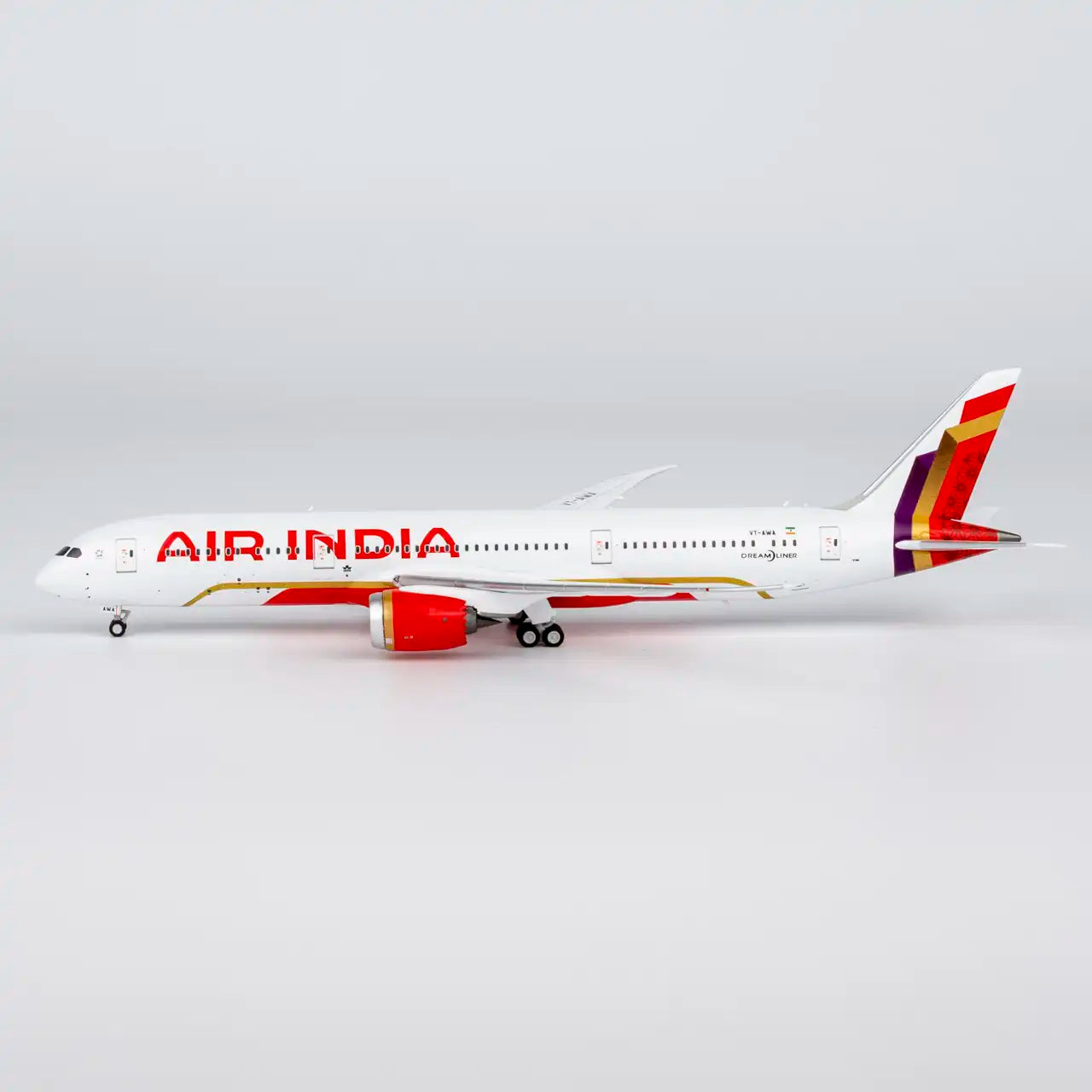 Pre-Order NG ULTIMATE 1:400 Air India Boeing 787-9 VT-AWA "1st 787-9 for Air India" 55155