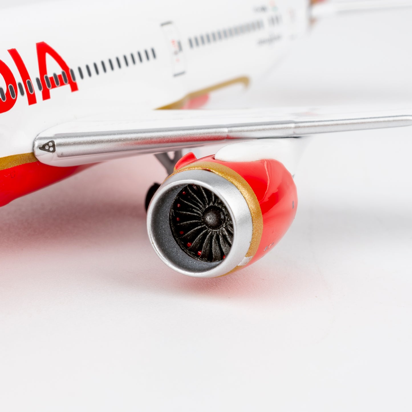 NG ULTIMATE 1:400 Air India Boeing 787-9 VT-AWA "1st 787-9 for Air India" 55155