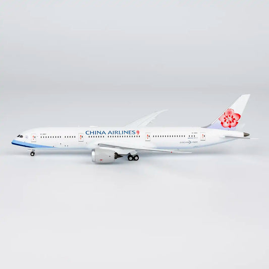 Pre-Order NG ULTIMATE 1:400 China Airlines Boeing 787-9 B-18811 "1st 787-9 for China Airlines" 55158