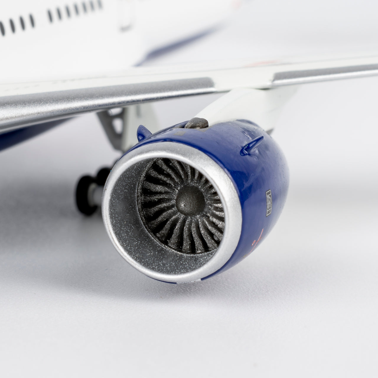 NG Models 1:400 British Airways Airbus A350-1000 G-XWBM 57024