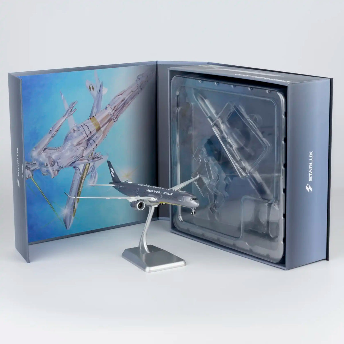 NG ULTIMATE 1:400 Starlux Airlines A350-1000 B-58553 "Airsorayama Silver" 57045