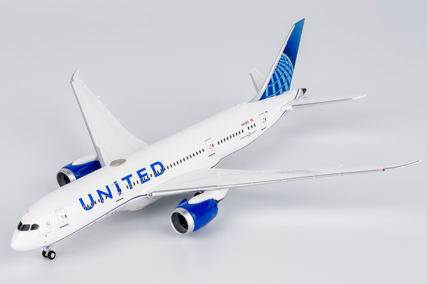 NG Models 1:400 United Airlines Boeing 787-8 N45905 NG 59032