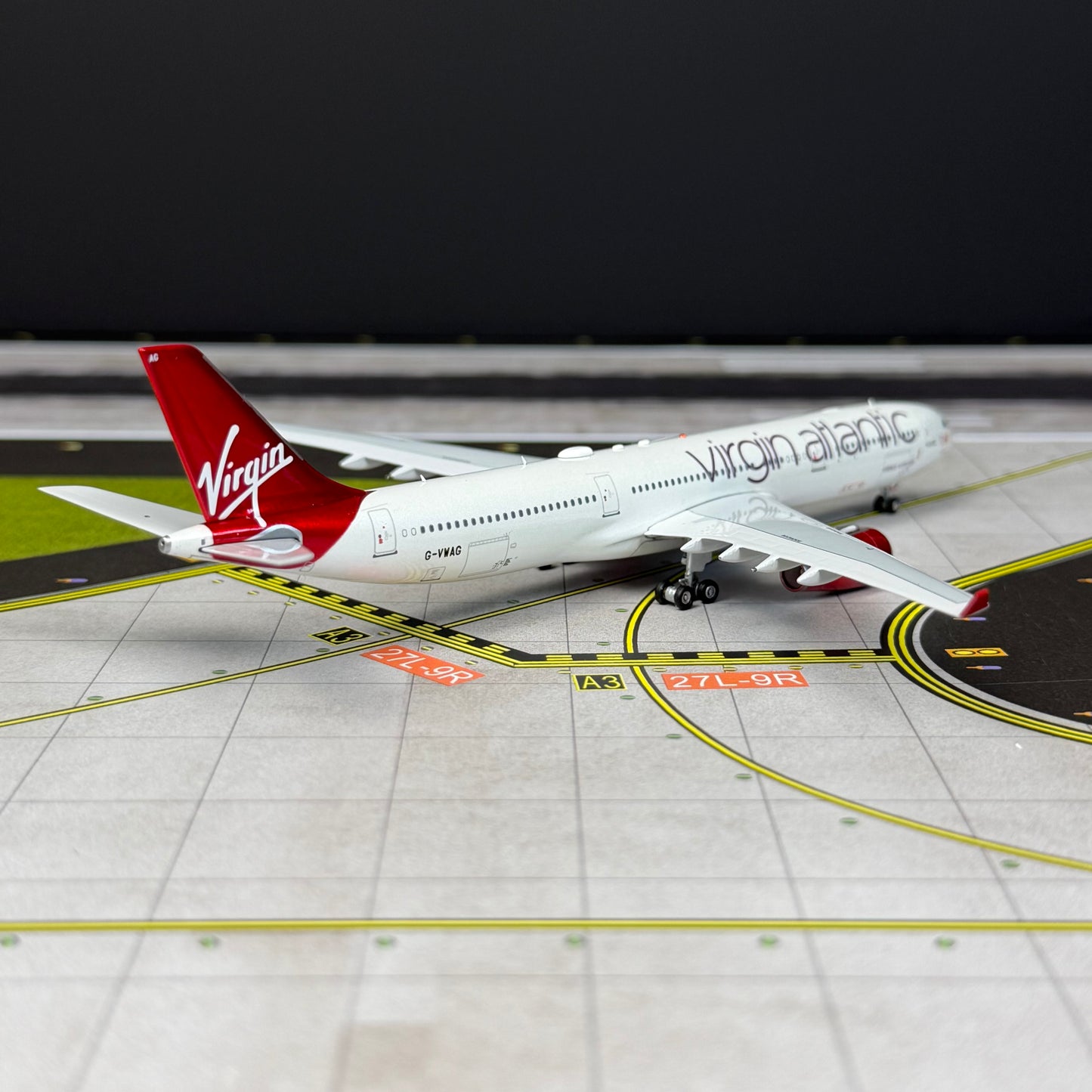 Aviation400 Virgin Atlantic Airbus A330-300 G-VWAG WB4056