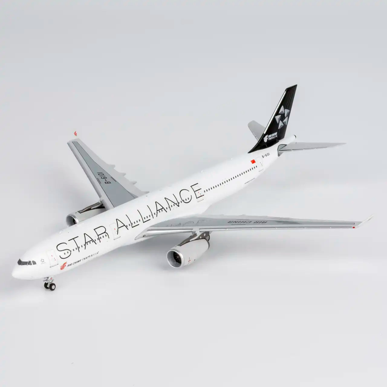 NG Models 1:400 Air China Airbus A330-300 B-6101 "Star Alliance" 62081