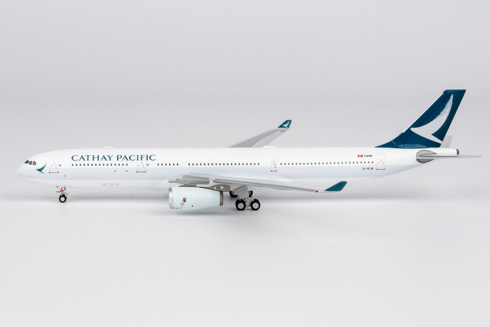 NG Models 1:400 Cathay Pacific Airways Airbus A330-300 B-HLW 62083