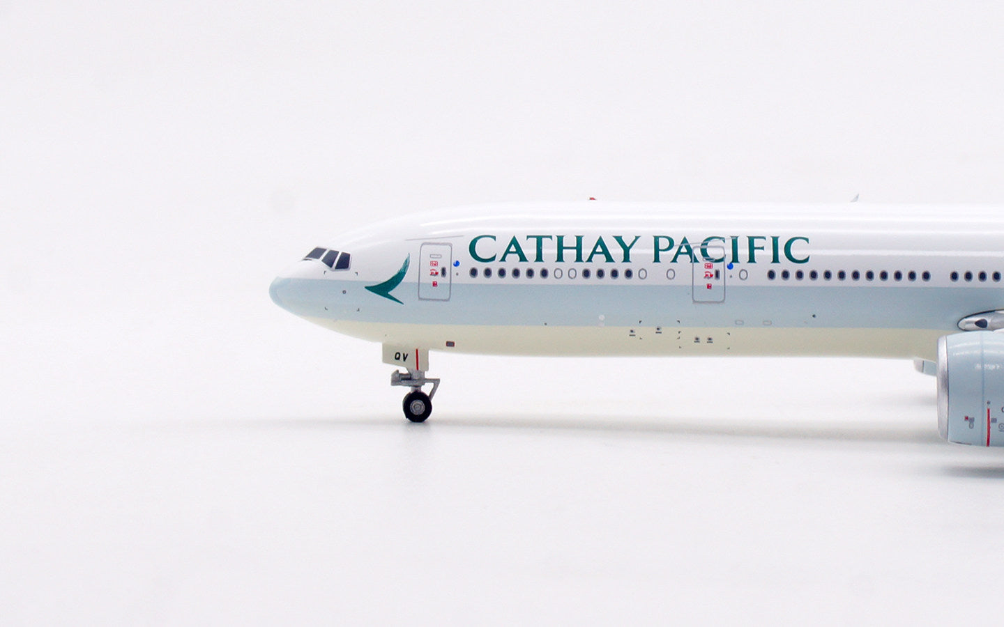 AV400 Cathay Pacific Boeing 777-300ER B-KQV WB4066