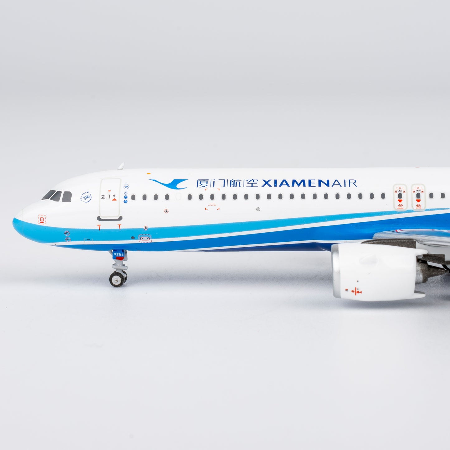 NG Models 1:400 Xiamen Airlines Airbus A321neo B-32HS 64144
