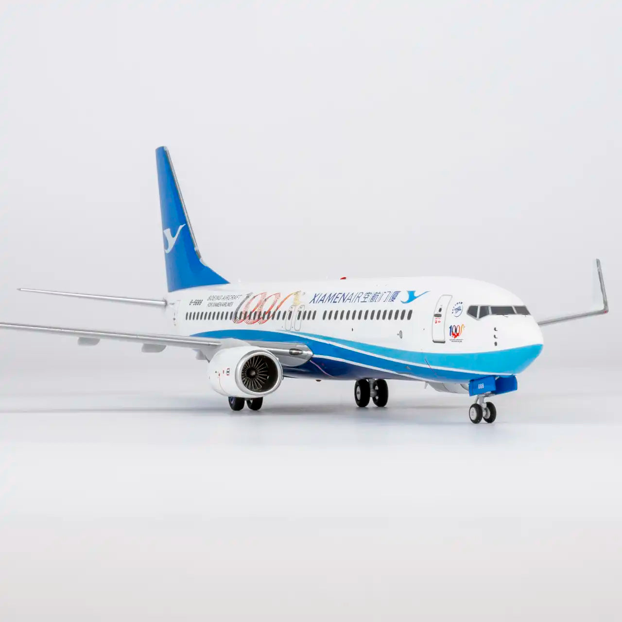 NG Models 1:200 Xiamen Airlines Boeing 737-800 B-5688 "100th Boeing Aircraft for Xiamen Airlines" 64180