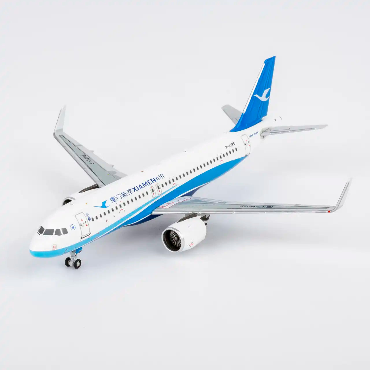 NG Models 1:400 Xiamen Airlines Airbus A320neo B-32PE 64186