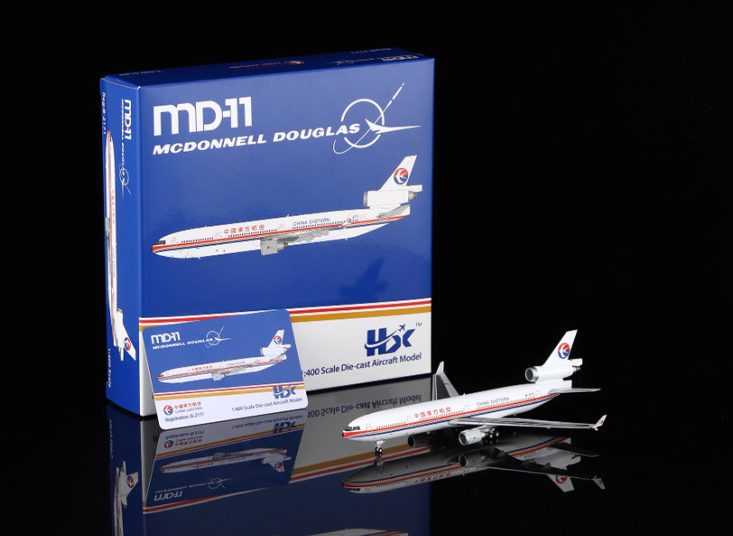 HX Models 1:400 China Eastern McDonnell Douglas MD-11 B-2171