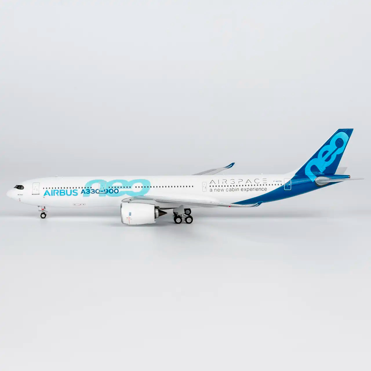 NG Models 1:400 Airbus Industrie A330-900 F-WTTE 68006