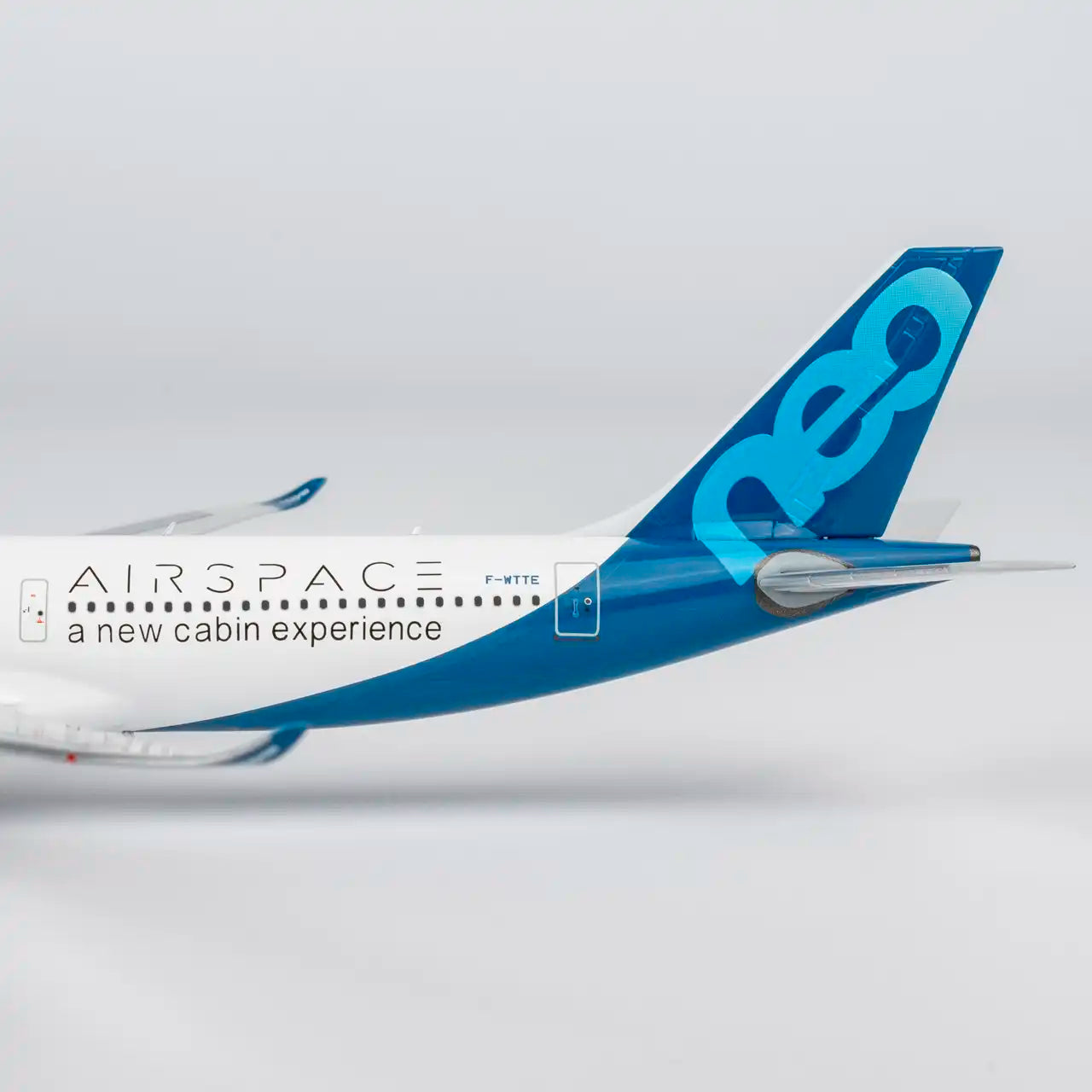 NG Models 1:400 Airbus Industrie A330-900 F-WTTE 68006