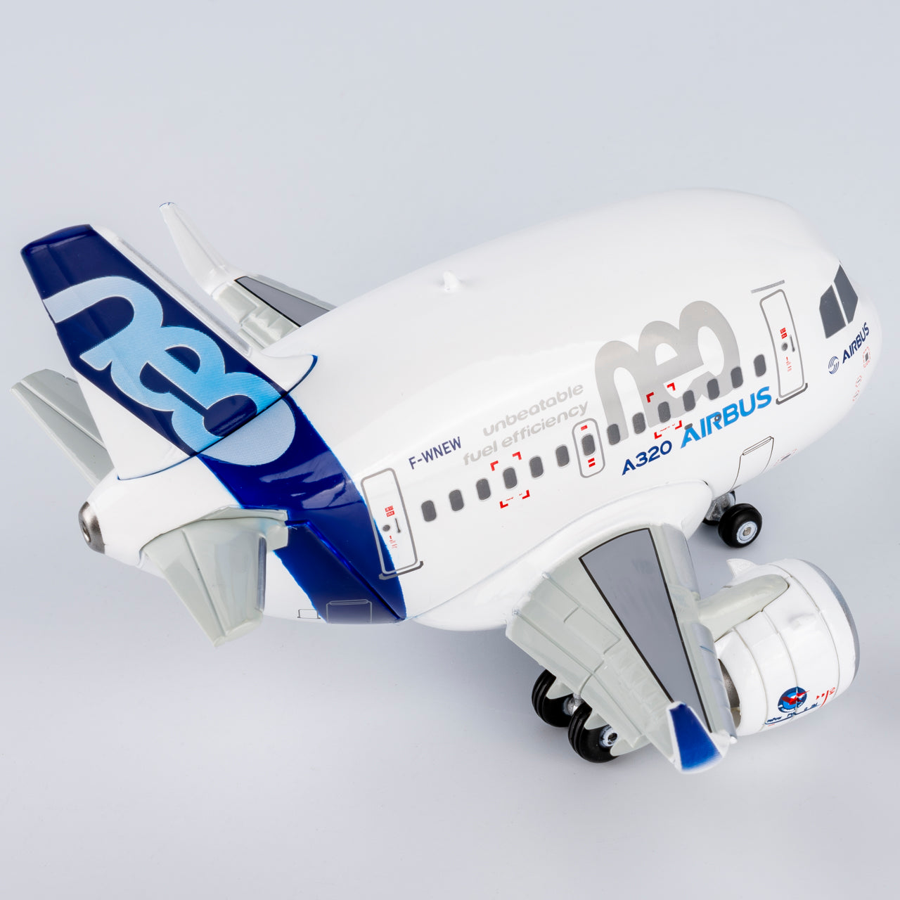 Panzerkampf Cute Model Airbus Industrie A320neo F-WNEW 70102PA