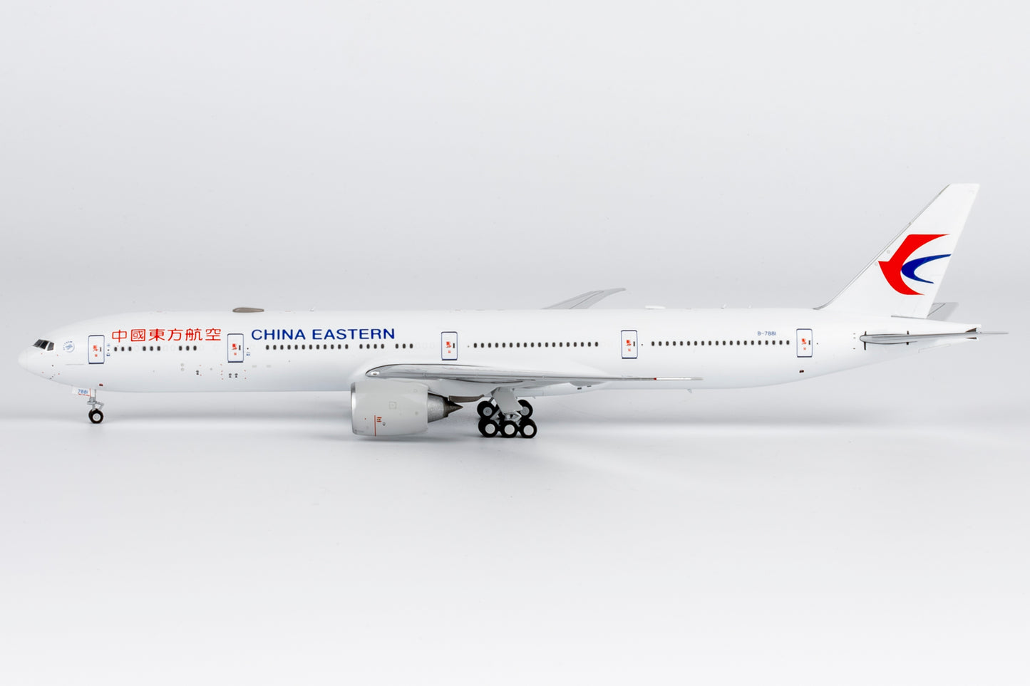 NG Models 1:400 China Eastern Boeing 777-300ER B-7881 73078