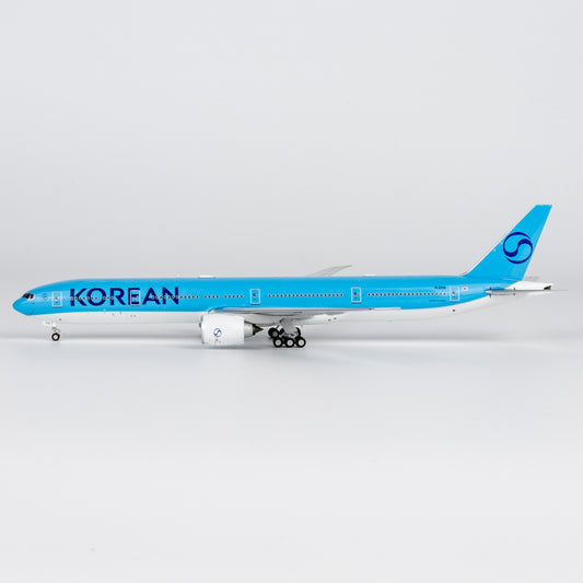 NG Models 1:400 Korean Air Boeing 777-300ER HL8008 "2025's" 73079