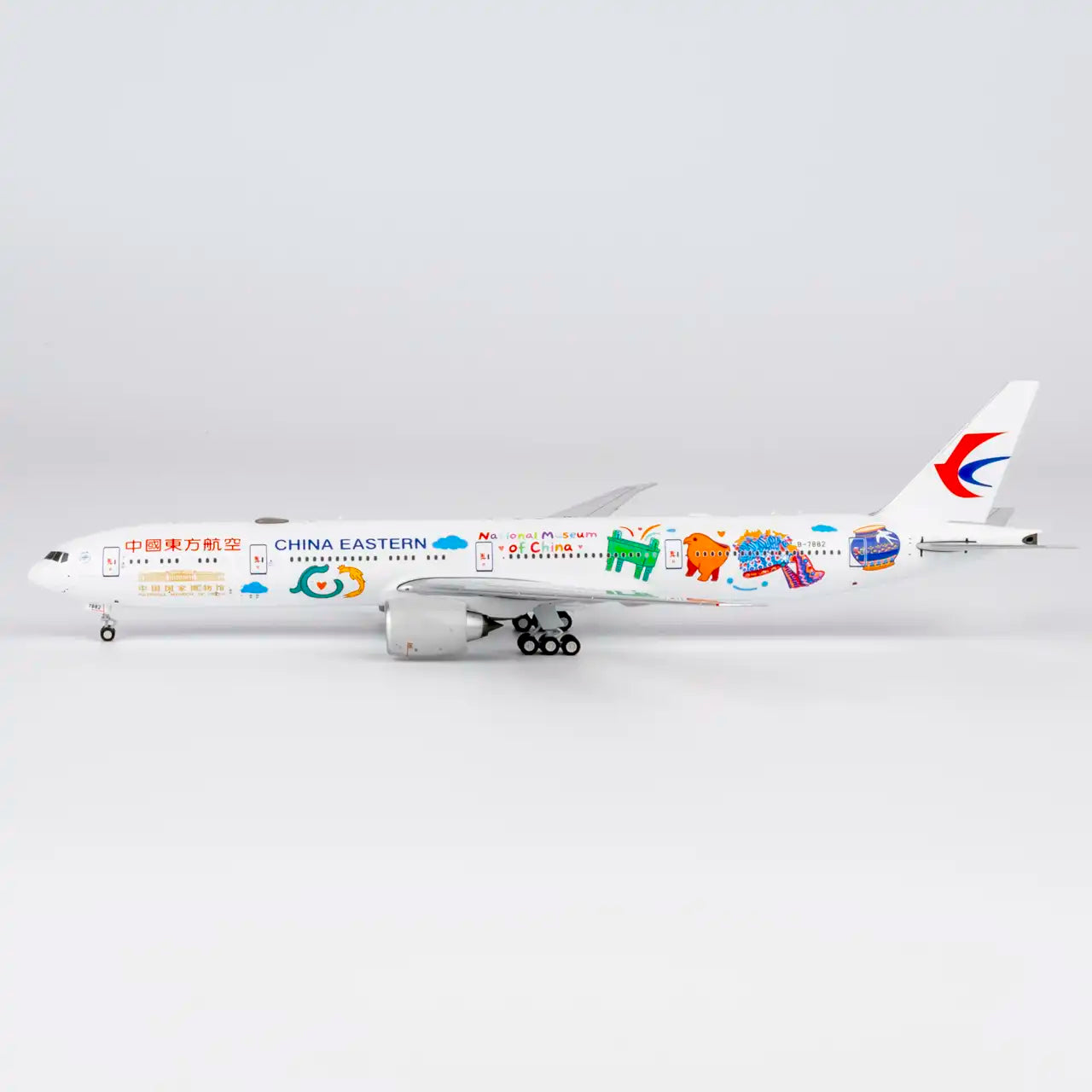 NG Models ULTIMATE 1:400 China Eastern Airlines Boeing 777-300ER B-7882 "National Museum of China" 73088
