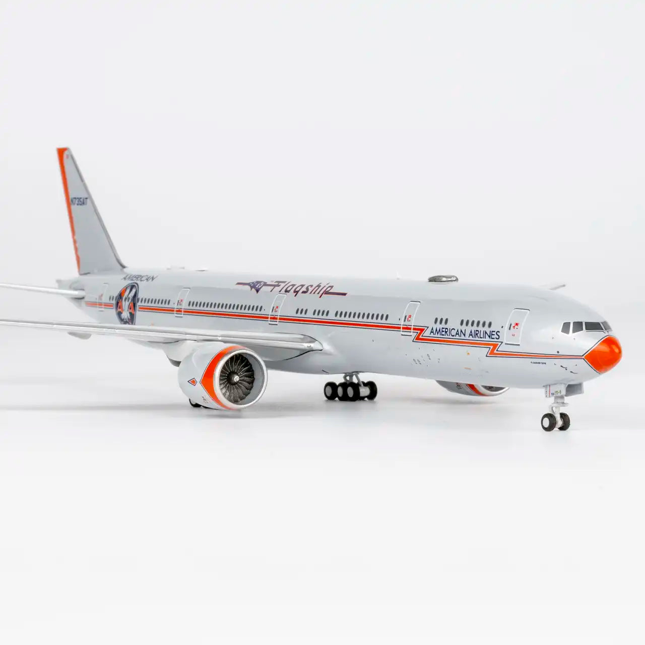 NG ULTIMATE 1:400 American Airlines Boeing 777-300ER N735AT "Flagship DFW" 73094