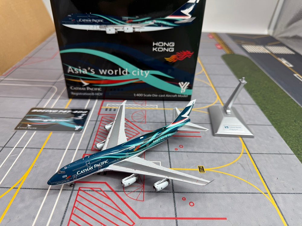 Pre-Order YY Wings 1:400 Cathay Pacific Boeing 747-400 B-HOY "Asia's World City" YY74404