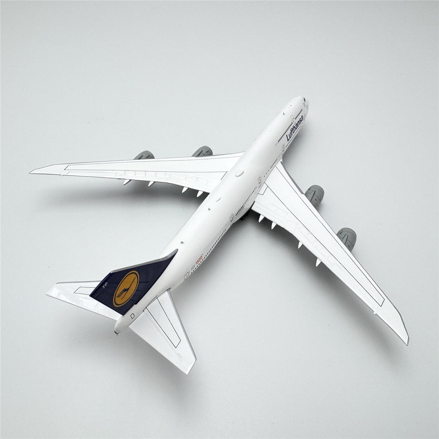 Pre-Order YY Wings 1:400 Lufthansa Boeing 747-8 D-ABYP