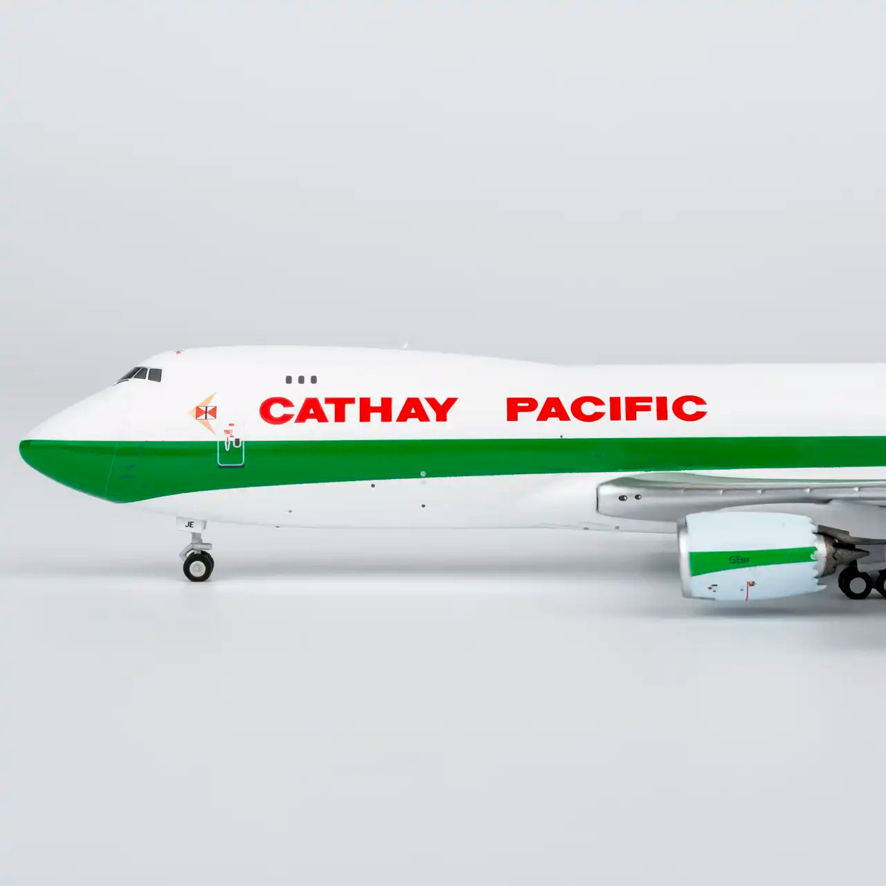NG ULTIMATE 1:400 Cathay Pacific Cargo Boeing 747-8F B-LJE "80th Anniversary" 78043