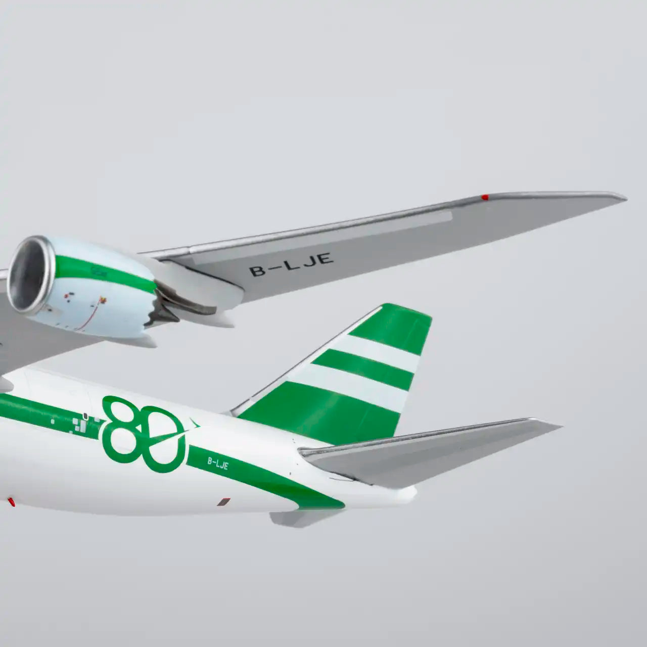 NG Models 1:400 Cathay Pacific Cargo Boeing 747-8F B-LJE "80th Anniversary" 78044