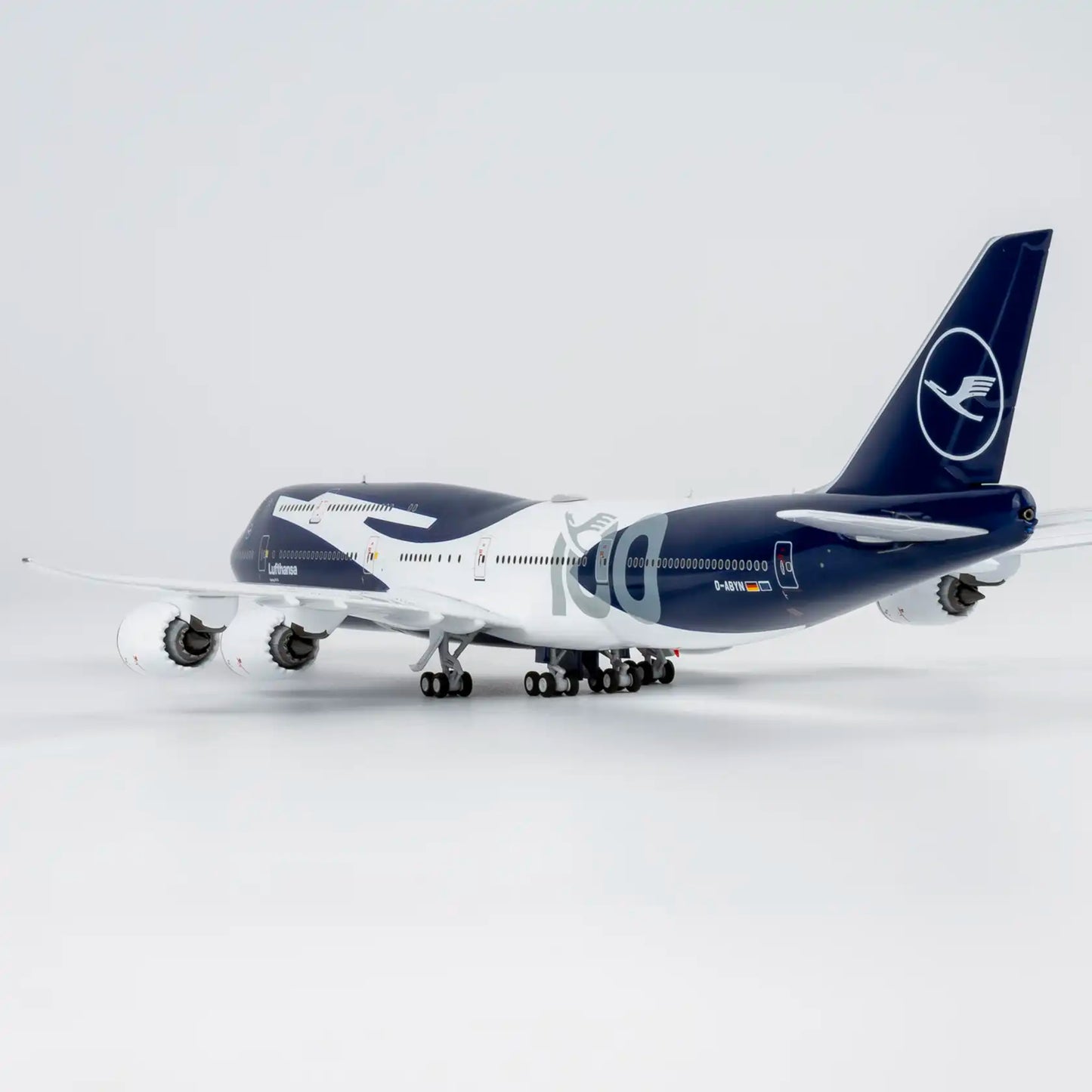 Pre-Order NG Models 1:400 Lufthansa Boeing 747-8i D-ABYN "100 Years" 78046