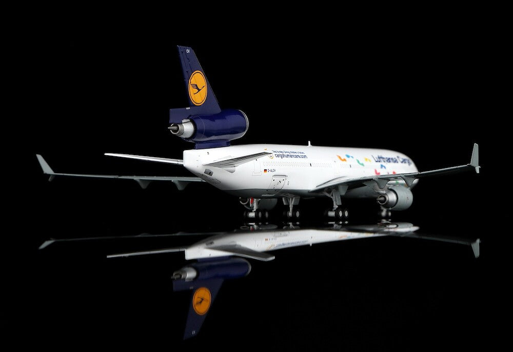 YY Wings 1:400 Lufthansa Cargo McDonnell Douglas MD-11F D-ALCH "Cargo Human Care" Interactive YY1102D