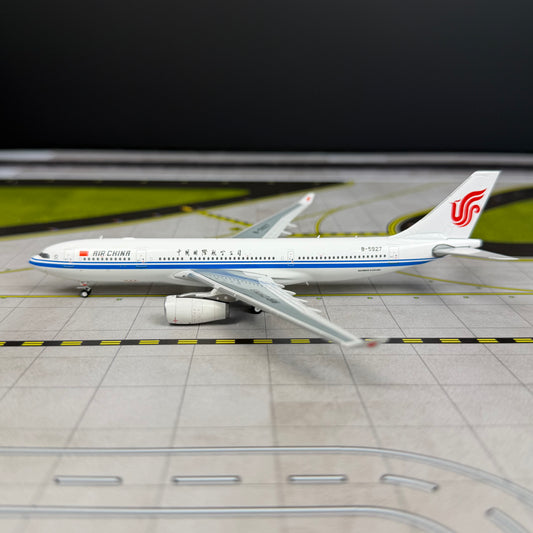 Kylin Models 1:400 Air China Airbus A330-200 B-5927 "Lebanese Evacuation" K332CCA02