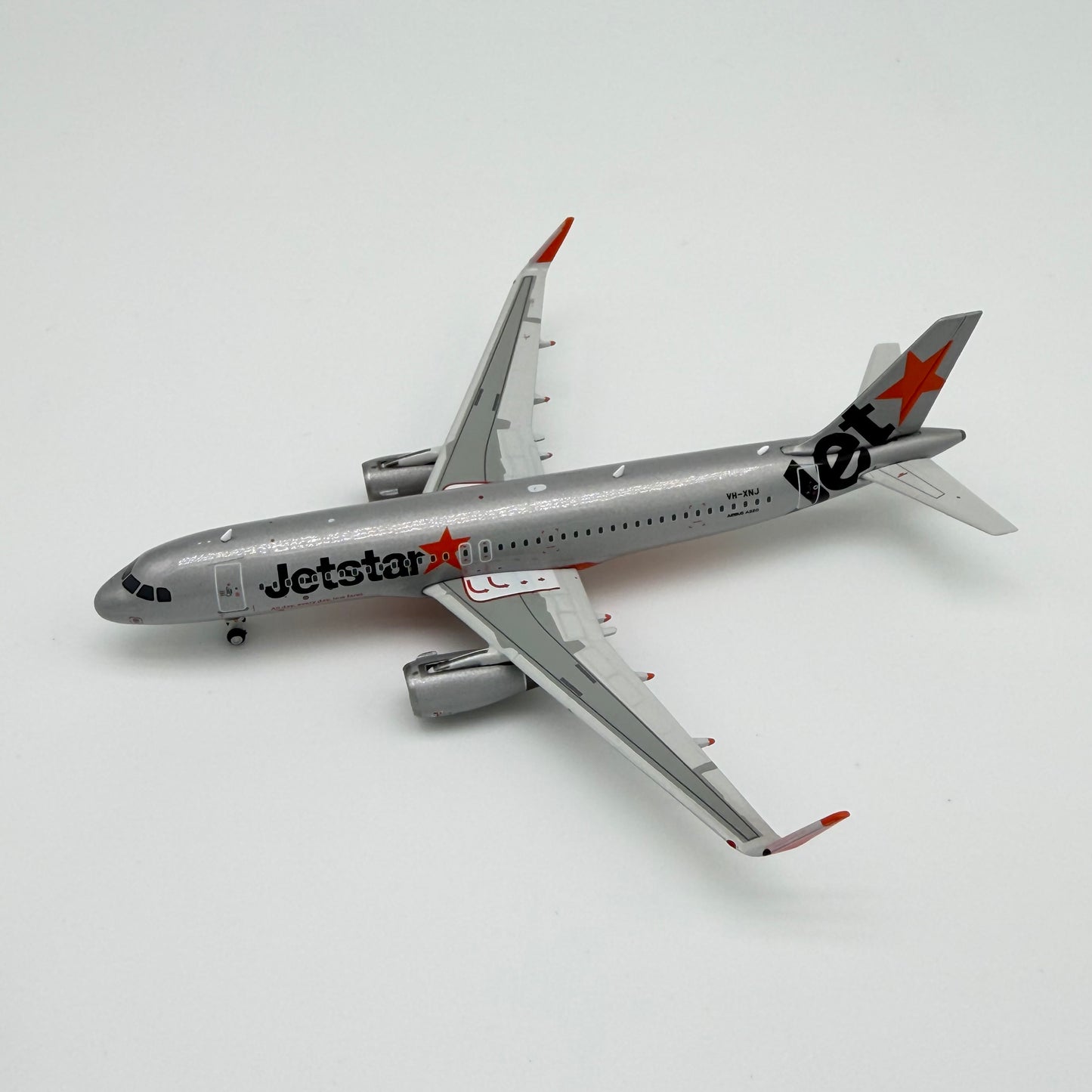 Phoenix Models 1:400 JetStar Australia Airbus A320 VH-XNJ 12033