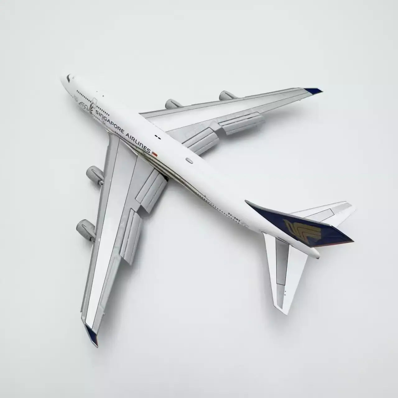 Pre-Order YY Wings 1:400 Singapore Airlines Boeing 747-400 9V-SMZ "50th Anniversary" 74417F