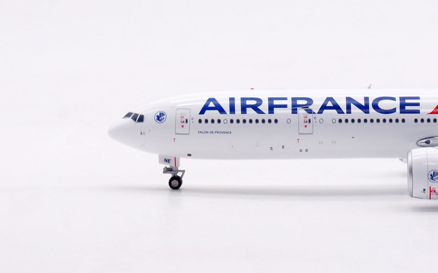 AV400 Air France Boeing 777-300ER F-GZNE AV4380