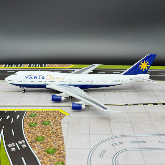 Phoenix Models 1:400 VARIG Boeing 747-300M PP-VNH 12064