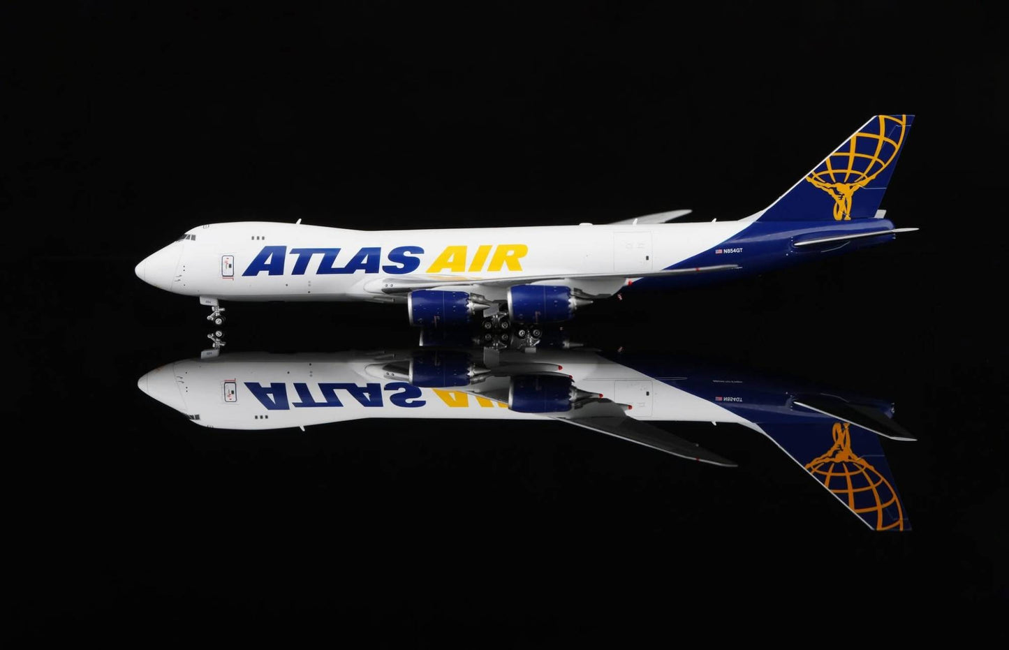 HX Models 1:400 Atlas Air Boeing 747-8F
